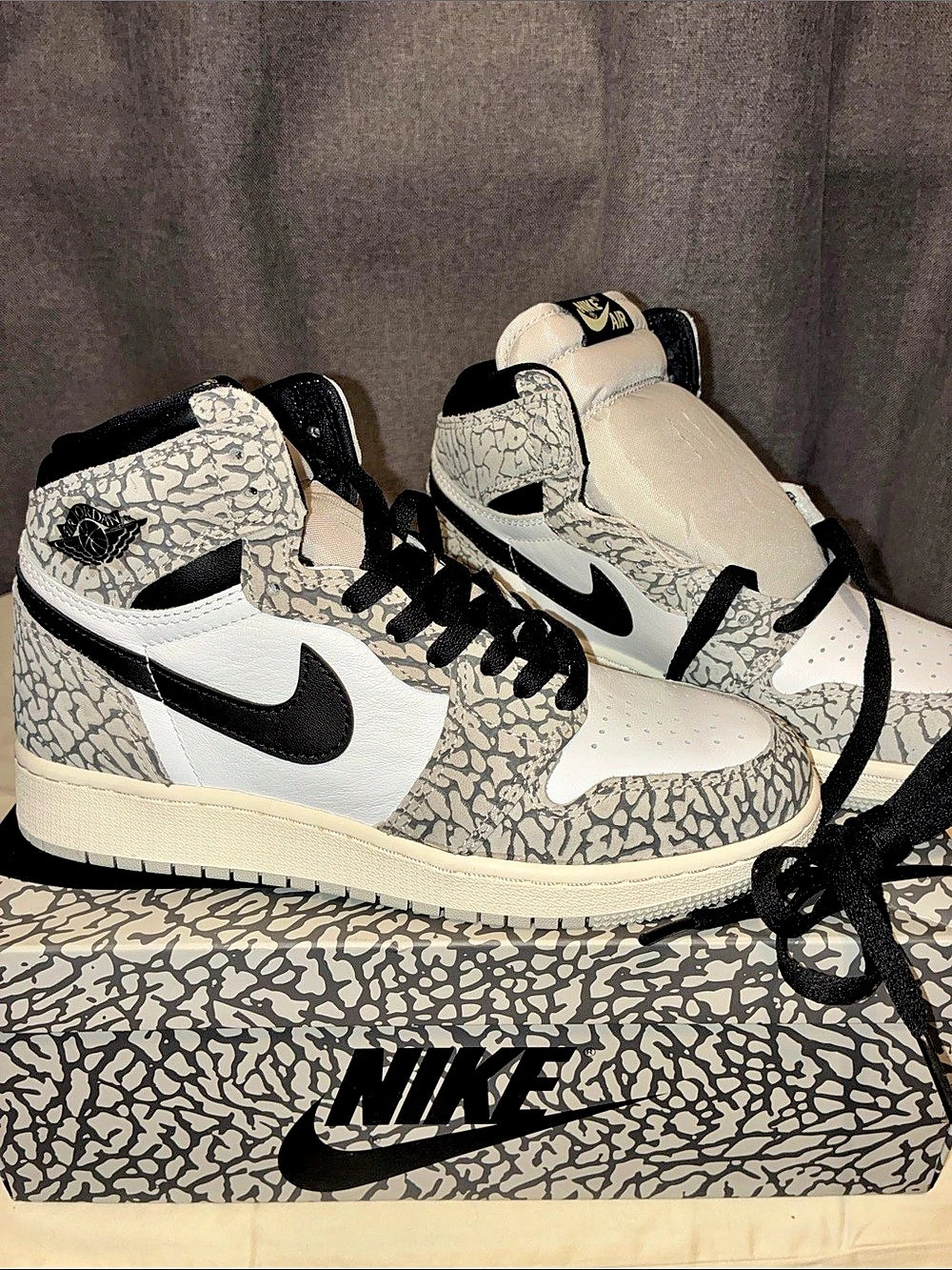 Nike Air Jordan 1 Retro High OG GS 'White Cement' GS White & Black US 5Y